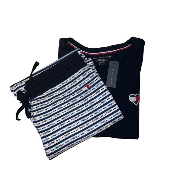 TOMMY HILFIGER WOMEN’S V NECK HEART LOGO PANT PAJAMA SET - Picture 2 of 6